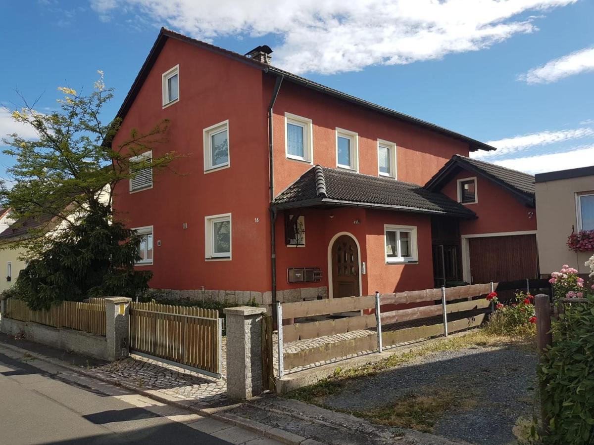 Gaestehaus Aurelia Wiesau Bagian luar foto